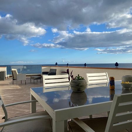 Beach Penthouse Marisol 2Floors, Central Letojanni Exteriör bild